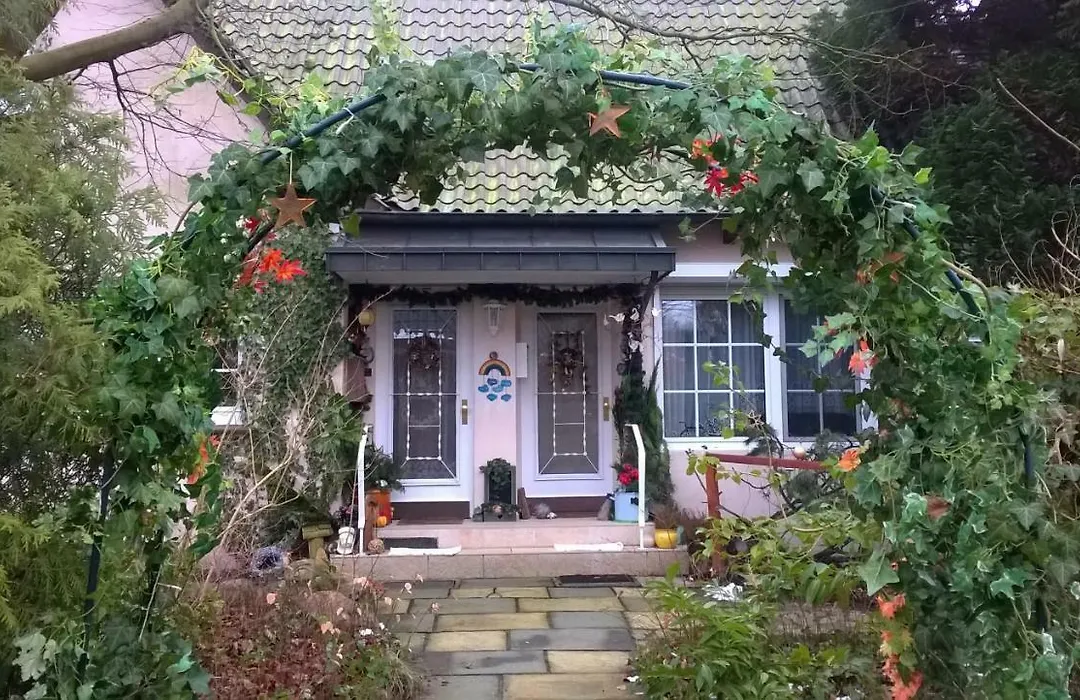Gemütl. Ferienwohnung und Privatzimmer-1
